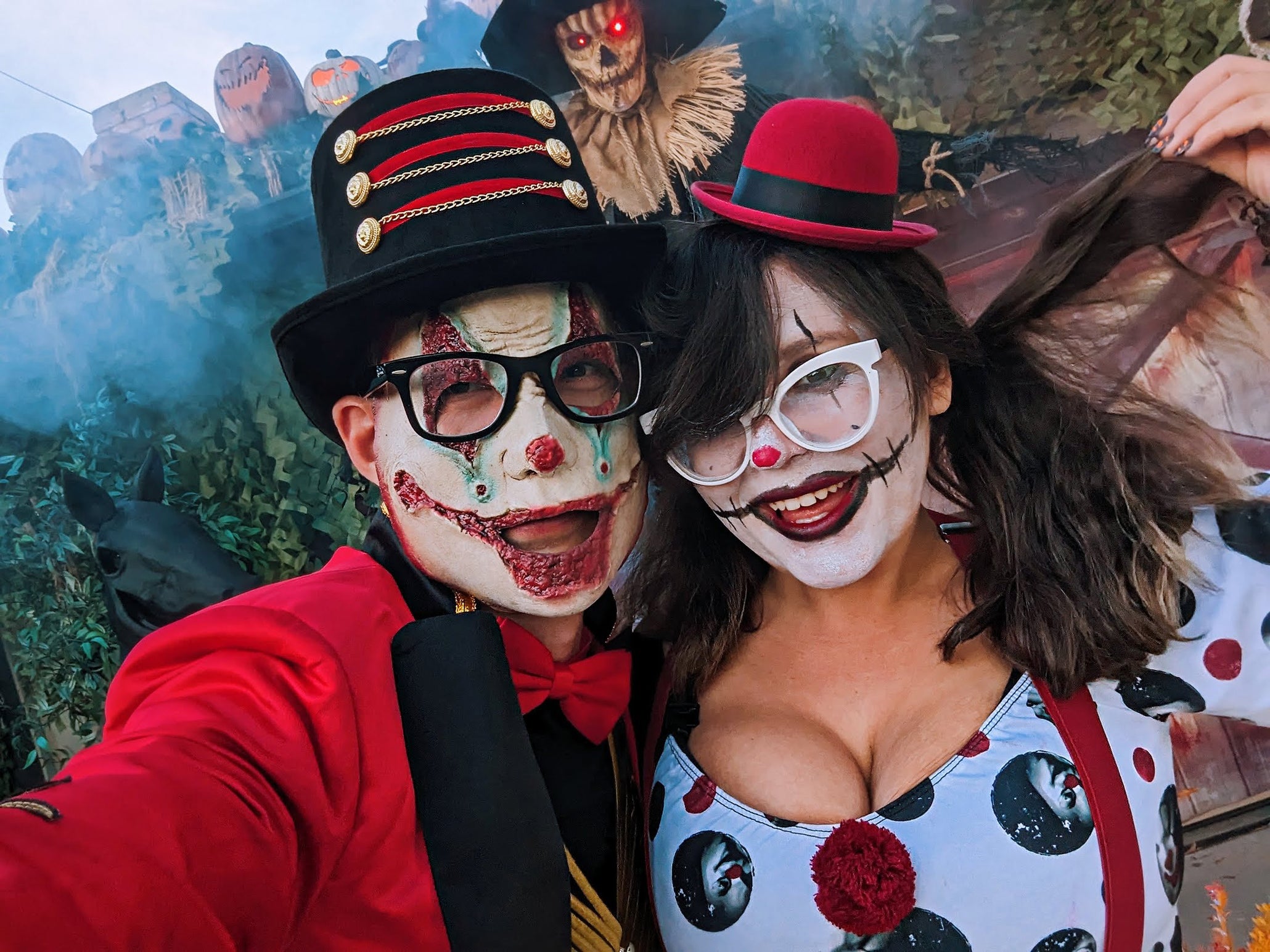 Elly and Sebastian Conley – Muhaha – Curators of spooky and bone-chilling products for hearth and home